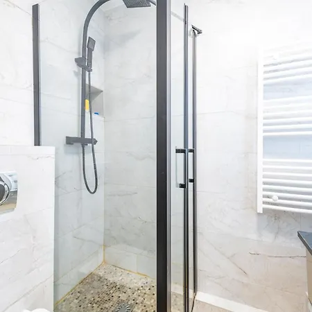 Appartement Moderne Au Coeur De *